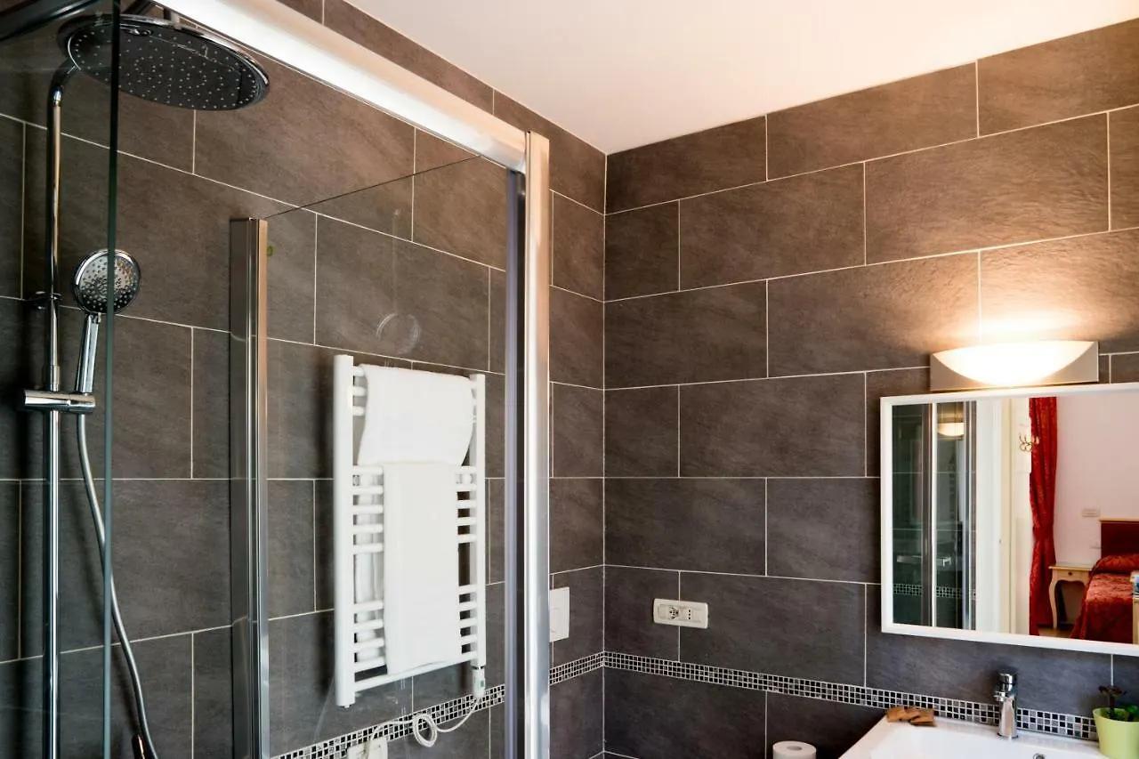 Ca' Rebeka Venice - Atika & Atif Mestre Guest house